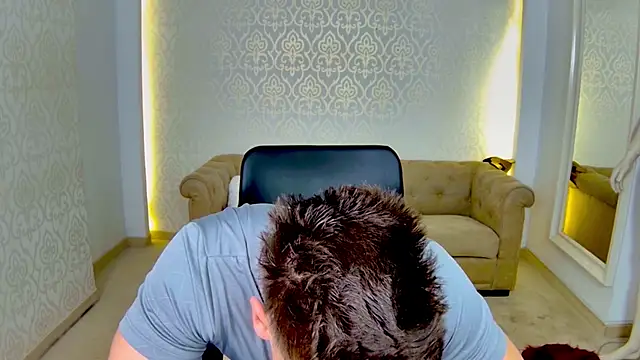 MaxKaiden online show from April 2026 06:09:01 AM