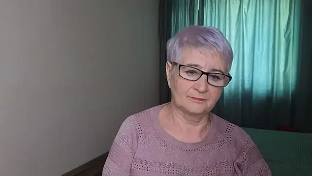 Sandra Snowflake online show from October 2025 11:11:01 AM