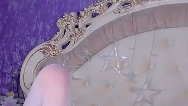 BECKI VRES online show from February 2025 02:13:02 PM