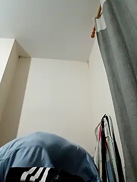 Snapshot of Eusuntnoulgigolo chatting on February 2025 09:38:02 PM Eusuntnoulgigolo online show from February 2025 09:38:02 PM