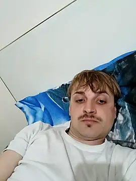 Snapshot of Eusuntnoulgigolo chatting on March 2025 07:46:01 PM Eusuntnoulgigolo online show from March 2025 07:46:01 PM