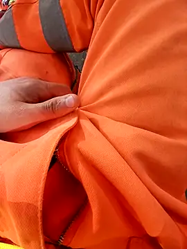 Snapshot of Eusuntnoulgigolo chatting on September 2025 12:32:01 PM Eusuntnoulgigolo online show from September 2025 12:32:01 PM