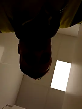 Snapshot of Eusuntnoulgigolo chatting on October 2025 06:33:01 AM Eusuntnoulgigolo online show from October 2025 06:33:01 AM