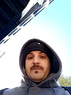 Snapshot of Eusuntnoulgigolo chatting on October 2025 08:53:01 AM Eusuntnoulgigolo online show from October 2025 08:53:01 AM