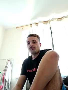 Snapshot of Eusuntnoulgigolo chatting on October 2025 09:46:02 AM Eusuntnoulgigolo online show from October 2025 09:46:02 AM