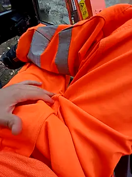 Snapshot of Eusuntnoulgigolo chatting on December 2025 09:36:02 AM Eusuntnoulgigolo online show from December 2025 09:36:02 AM