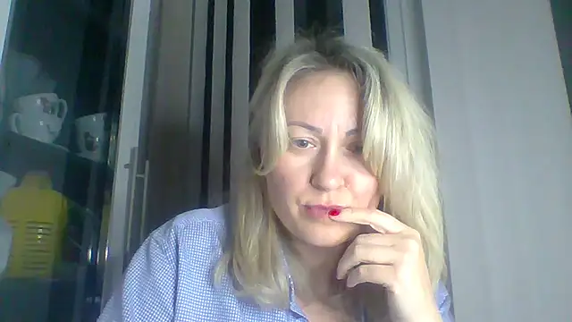 Mary888x online show from March 2025 09:15:01 PM