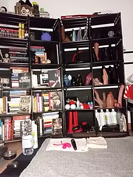 Snapshot of MirianaB chatting on October 2025 03:05:02 PM MirianaB online show from October 2025 03:05:02 PM