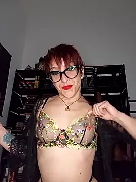 Snapshot of MirianaB chatting on November 2025 03:11:02 PM MirianaB online show from November 2025 03:11:02 PM