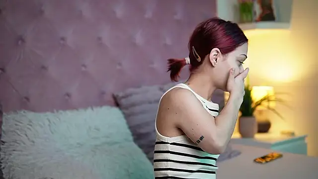 MaiaMini online show from March 2026 08:42:01 PM