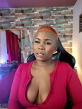 Snapshot of DashaSousaa chatting on May 2026 07:43:02 PM DashaSousaa online show from May 2026 07:43:02 PM