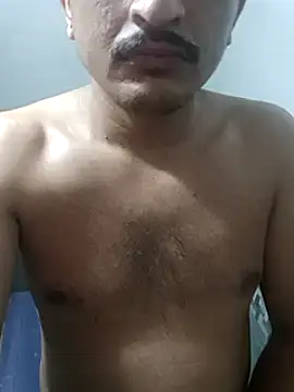 Snapshot of robis12314 chatting on March 2025 07:43:02 AM robis12314 online show from March 2025 07:43:02 AM