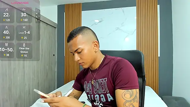 Snapshot of Rafa2004Cruz chatting on February 2025 03:43:01 PM Rafa2004Cruz online show from February 2025 03:43:01 PM