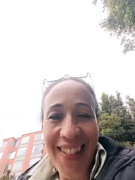 Coeur de luxure online show from November 2025 07:25:01 PM