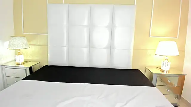 Pariss-Salvatore online show from March 2025 07:48:01 PM