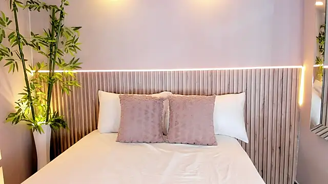 Snapshot of GeorginaReyes chatting on March 2025 10:42:01 PM GeorginaReyes online show from March 2025 10:42:01 PM