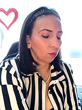 Mrsvictoriaaa online show from February 2026 07:01:01 PM