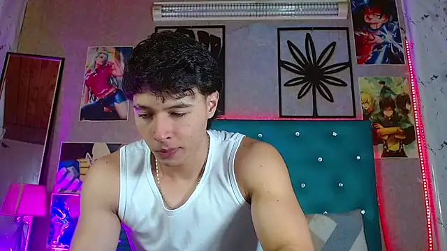 Snapshot of LiamAndrewzz chatting on June 2026 04:15:02 AM LiamAndrewzz online show from June 2026 04:15:02 AM