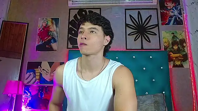 Snapshot of LiamAndrewzz chatting on July 2026 04:47:01 AM LiamAndrewzz online show from July 2026 04:47:01 AM