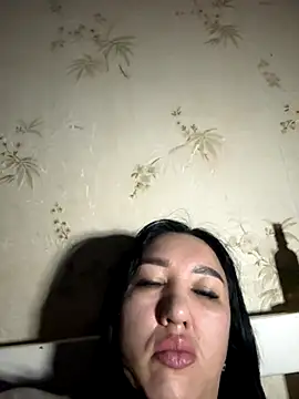 Naughtbaby 2025 online show from November 2025 12:13:02 AM