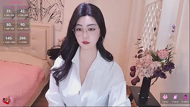 Snapshot of Tingdie chatting on October 2025 08:49:02 PM Tingdie online show from October 2025 08:49:02 PM