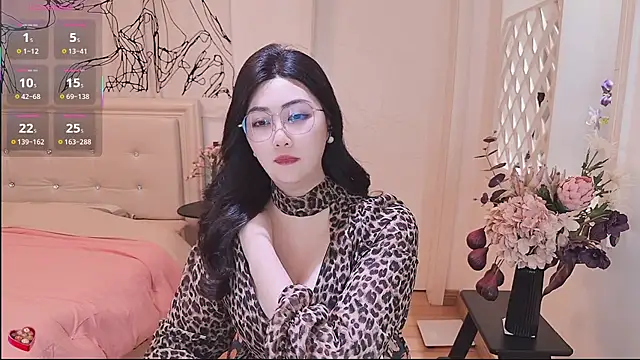 Snapshot of Tingdie chatting on October 2025 05:36:02 PM Tingdie online show from October 2025 05:36:02 PM