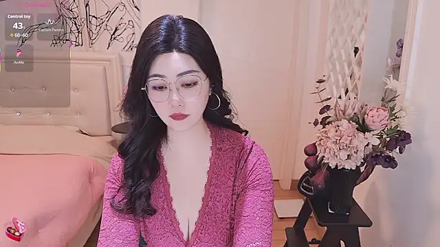 Snapshot of Tingdie chatting on November 2025 12:02:01 AM Tingdie online show from November 2025 12:02:01 AM