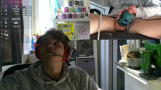 Snapshot of PainterHase chatting on March 2025 12:43:01 PM PainterHase online show from March 2025 12:43:01 PM