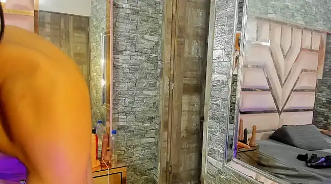 Danny Luxx online show from March 2025 07:17:01 PM