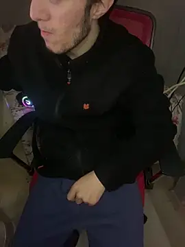 Snapshot of BaltacZ chatting on February 2025 12:37:02 PM BaltacZ online show from February 2025 12:37:02 PM