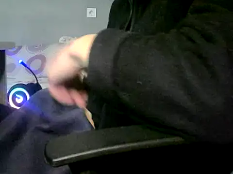 Snapshot of BaltacZ chatting on February 2025 03:53:01 PM BaltacZ online show from February 2025 03:53:01 PM