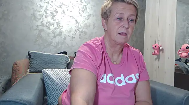 RosesandLillies online show from March 2025 06:15:02 PM