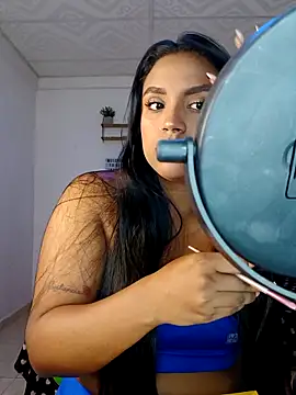 Snapshot of victoria_roussee chatting on October 2025 12:13:02 PM victoria roussee online show from October 2025 12:13:02 PM