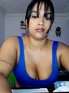 Snapshot of victoria_roussee chatting on November 2025 10:23:01 AM victoria roussee online show from November 2025 10:23:01 AM