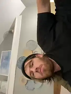 Snapshot of Explosive_andyy chatting on October 2025 11:25:01 AM Explosive andyy online show from October 2025 11:25:01 AM