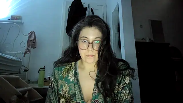 Snapshot of Rosiee69_ chatting on February 2025 09:59:01 PM Rosiee69  online show from February 2025 09:59:01 PM