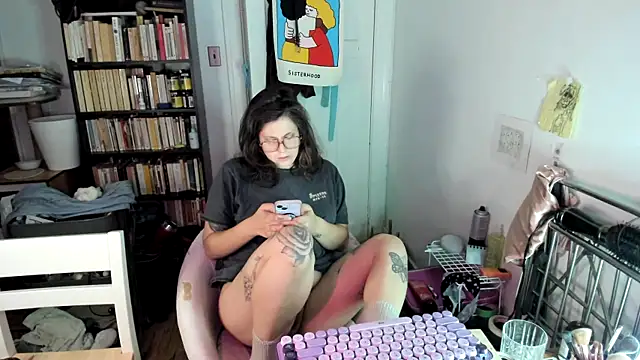 Rosiee69  online show from November 2025 12:49:01 PM