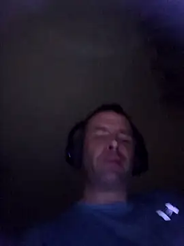 Nidge251 online show from October 2025 04:35:02 AM