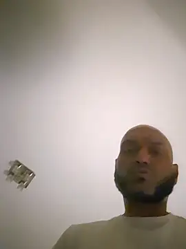 Snapshot of Mrnutella chatting on February 2025 11:22:01 PM Mrnutella online show from February 2025 11:22:01 PM