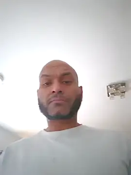 Snapshot of Mrnutella chatting on March 2025 08:33:02 PM Mrnutella online show from March 2025 08:33:02 PM