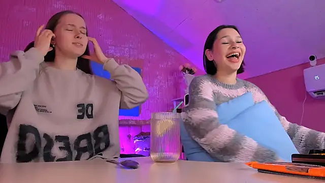 Snapshot of JenniferGraces chatting on February 2026 09:25:02 PM JenniferGraces online show from February 2026 09:25:02 PM