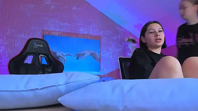 Snapshot of JenniferGraces chatting on February 2026 09:04:01 PM JenniferGraces online show from February 2026 09:04:01 PM