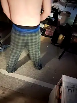 Snapshot of Cummaker69 chatting on November 2025 09:03:02 PM Cummaker69 online show from November 2025 09:03:02 PM