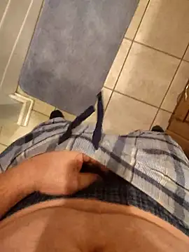 Snapshot of Cummaker69 chatting on November 2025 10:56:01 PM Cummaker69 online show from November 2025 10:56:01 PM