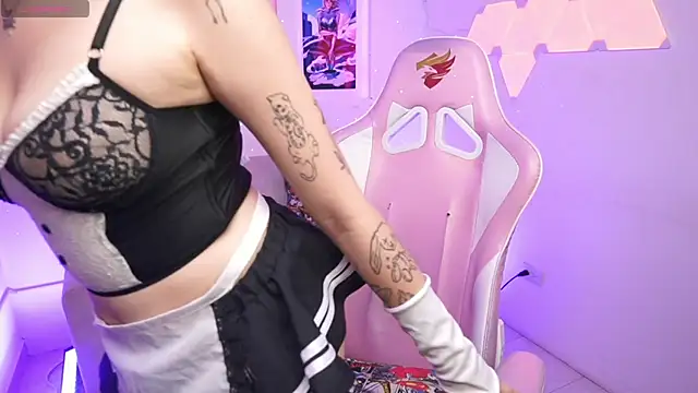 SaharaKramer online show from February 2025 07:19:02 PM