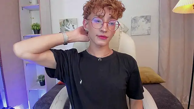 iiangel  online show from November 2025 07:55:02 AM