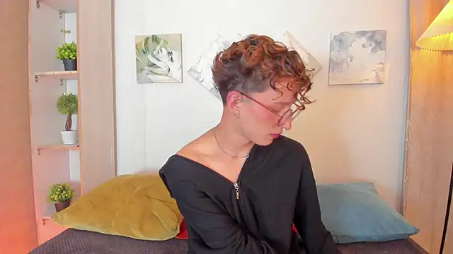 iiangel  online show from December 2025 04:07:02 AM