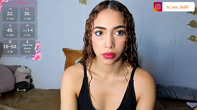 LiaHansson online show from November 2025 05:24:01 PM