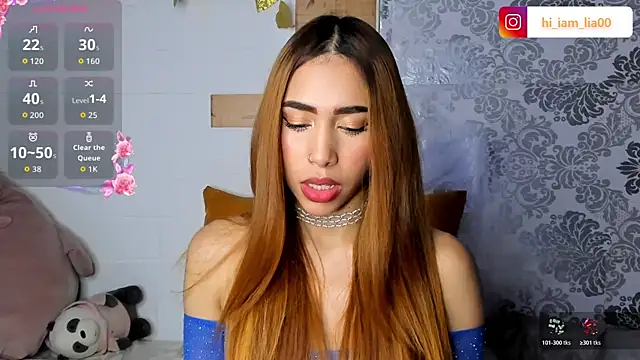 LiaHansson online show from December 2025 06:57:02 PM