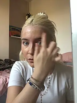 Blondie Sofia Essexbabe online show from November 2025 12:48:02 PM